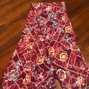 Lularoe OS Leggings Made in China